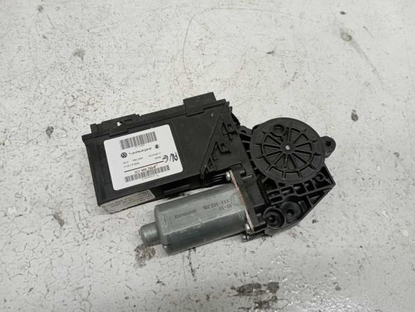 MOTEUR LEVE VITRE AVANT GAUCHE VW TOUAREG/ PORSCHE CAYENNE - Vue 1